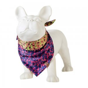 bandana para cachorro, gato, pet, animal print, roxo, verde, laranja, em manequim de cachorro.